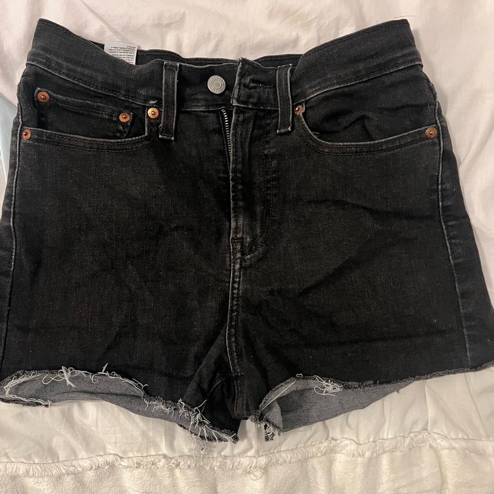 Black Levi denim shorts